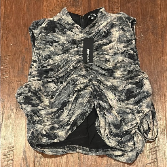 🎄 Christmas Sale 🎄 NWT! 3X Fashion Nova Gray and Black Ruched Asymmetrical - Picture 2 of 10